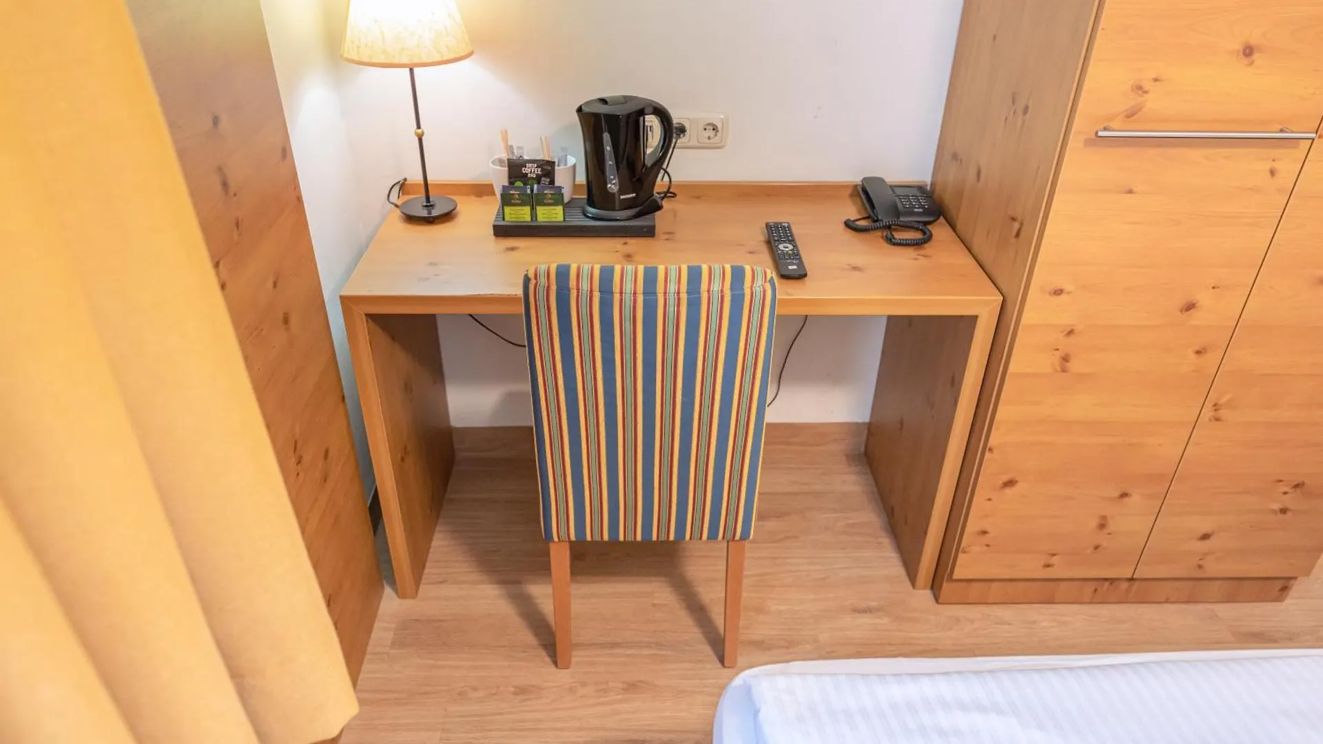 Hotel Eder Munich 3*,