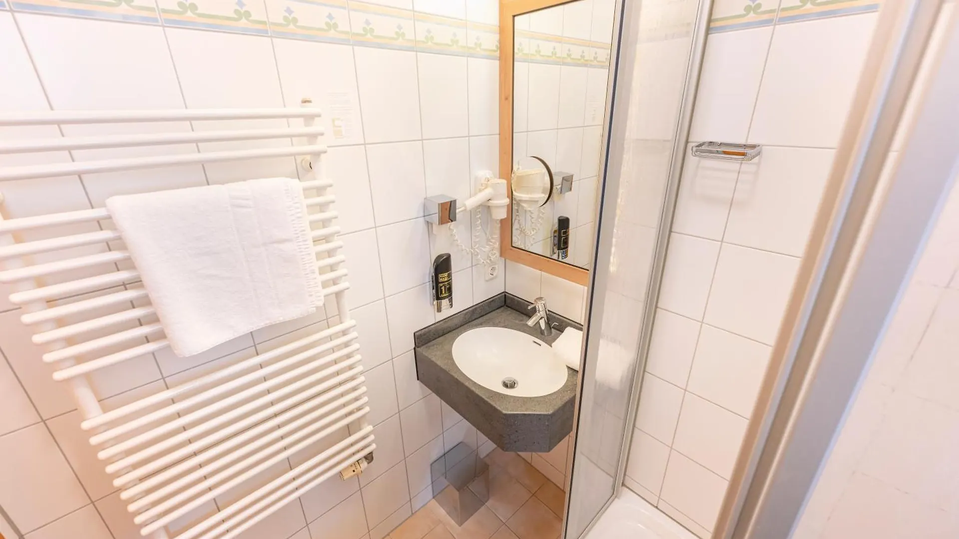 ***  Hotel Eder Munich Germany